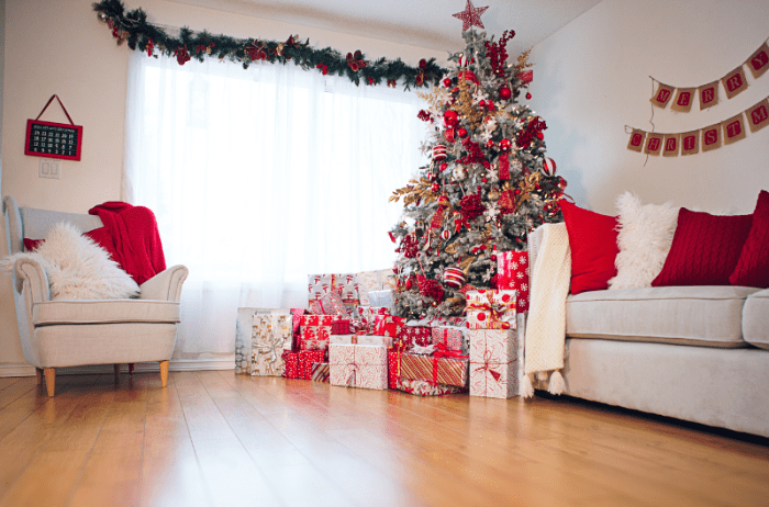 How to decorate your apartment for christmas